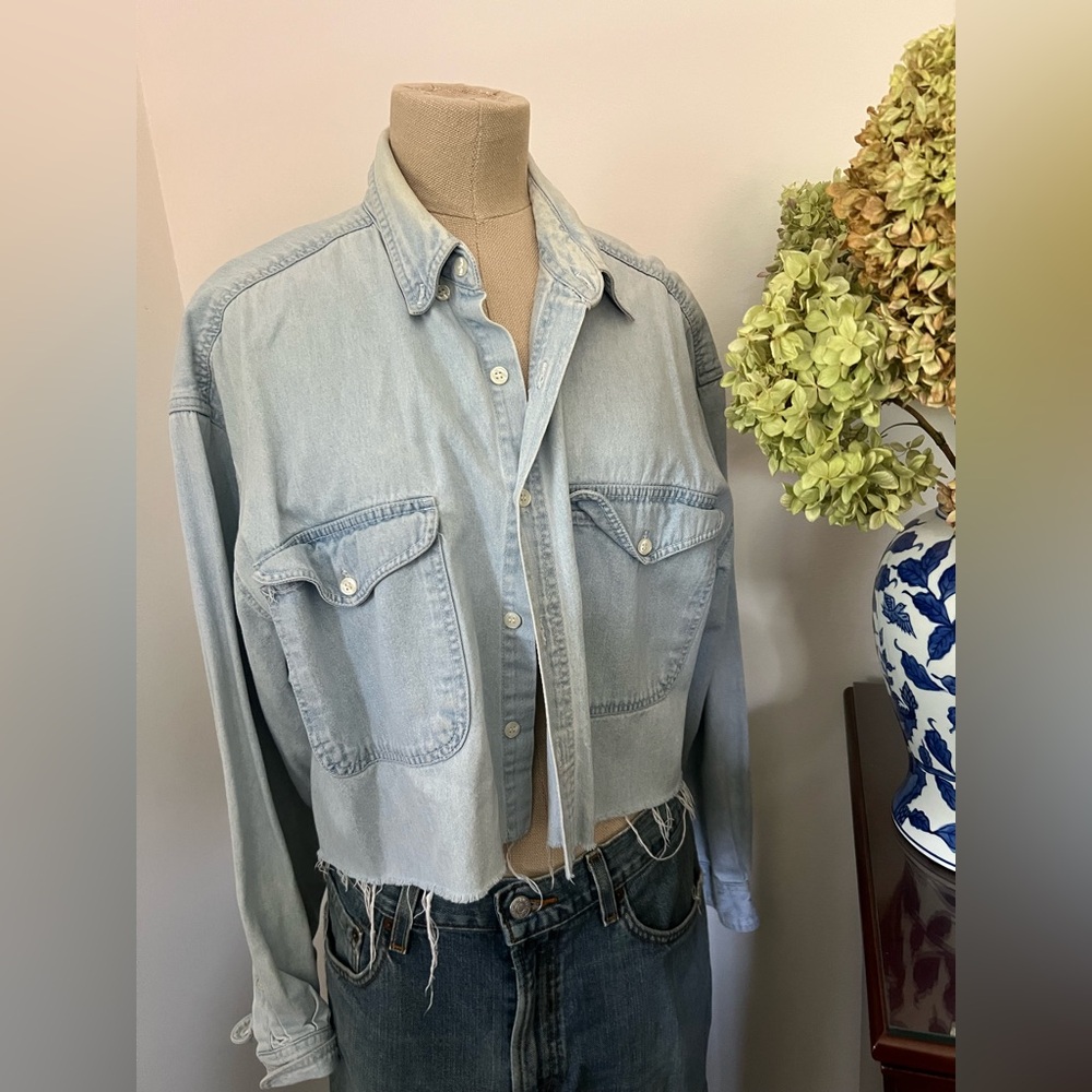 URBAN OUTFITTERS Direct Force Crop Denim Shirt, size L